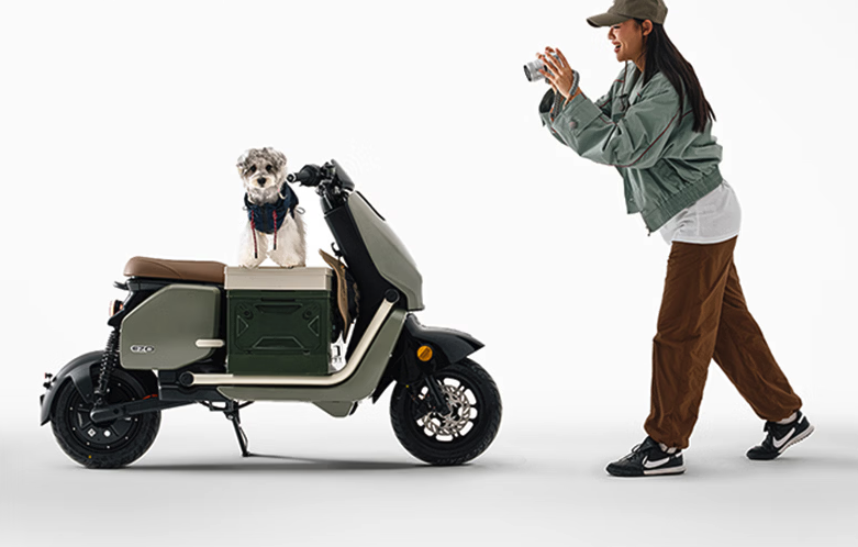 极核EZ2i新国标电动自行车正式开售：航空级铝合金加持，4979元起享十大首销权益